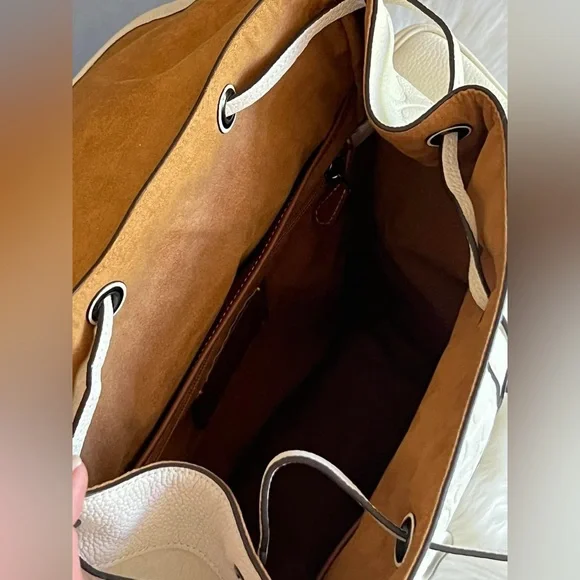 💰SOLD - CH767- Coach Hitch Backpack in Signature Leather - Picture 7 of 13